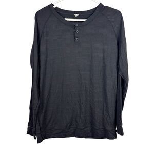 Lululemon Women's Black striped long sleeve size 8